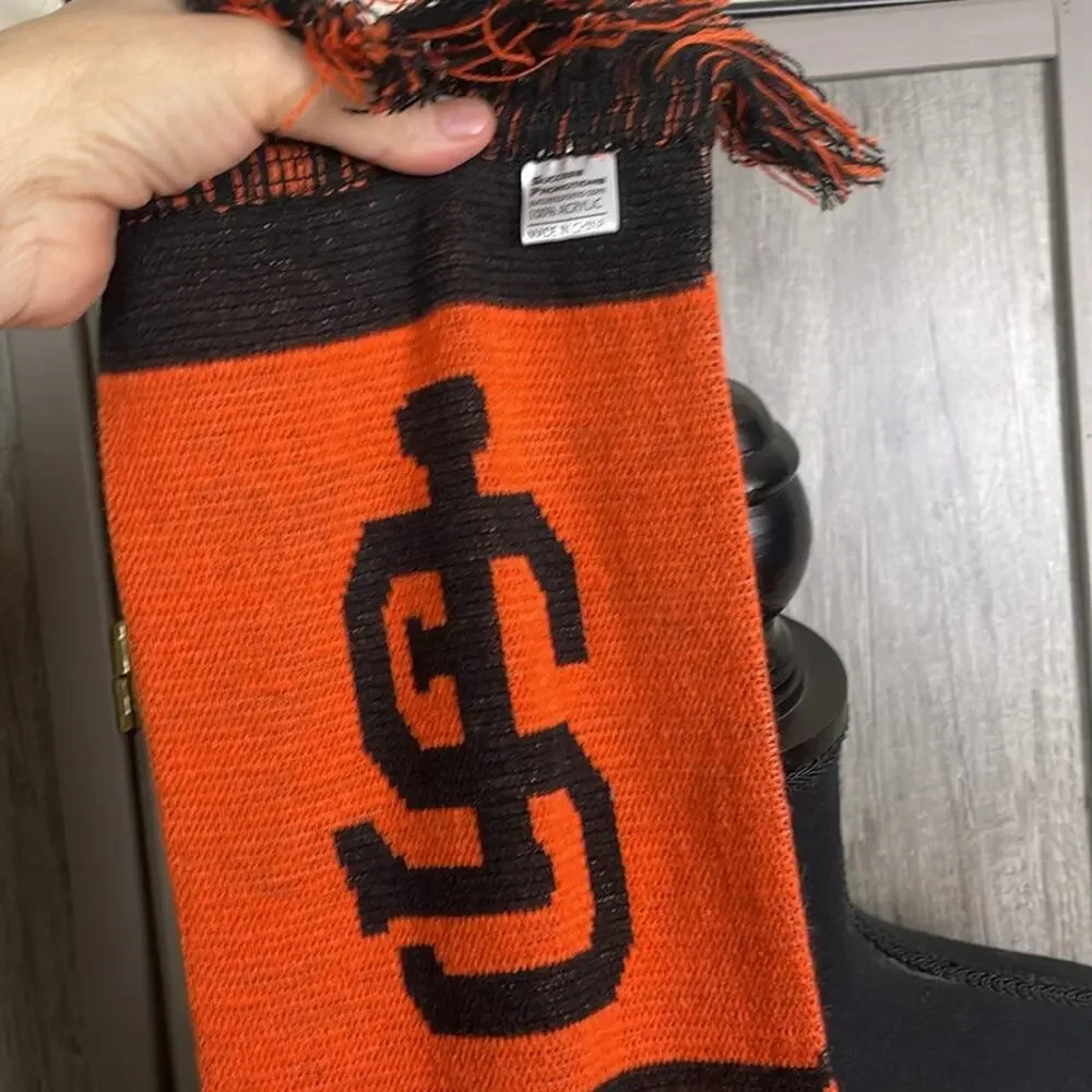 NWOT RARE San Francisco Giants promotional scarf  